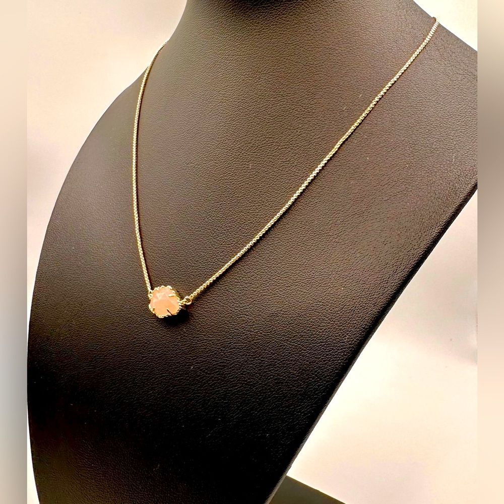 Kendra Scott Gold & Pink Stone Necklace-w/Dust Bag-Never Used-Excel Condition - Picture 4 of 7